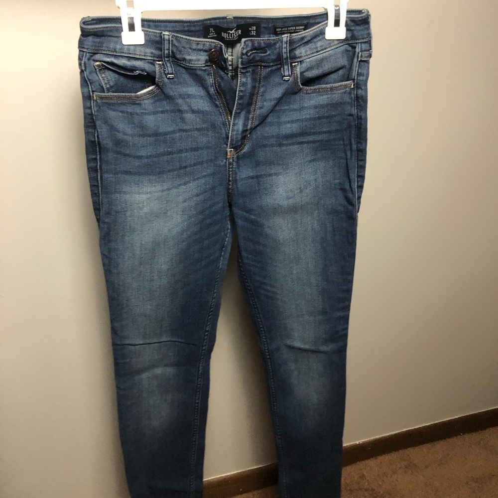 Hollister high rise super skinny jeans